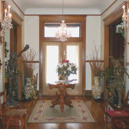 Beall Mansion An Elegant Bed & Breakfast Inn Alton Intérieur photo