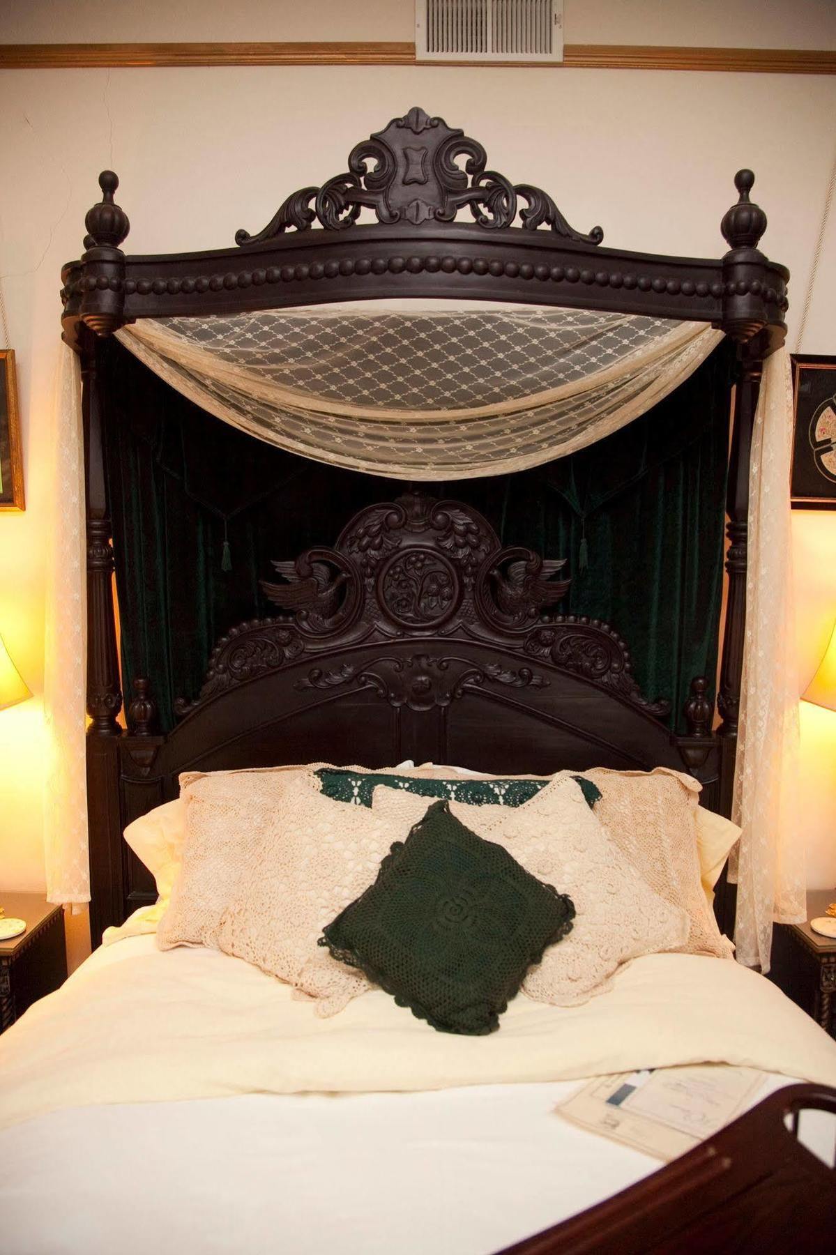 Beall Mansion An Elegant Bed & Breakfast Inn Alton Extérieur photo