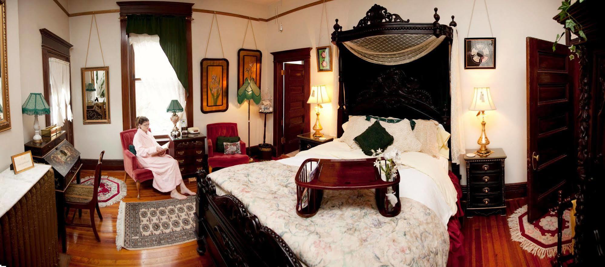 Beall Mansion An Elegant Bed & Breakfast Inn Alton Extérieur photo